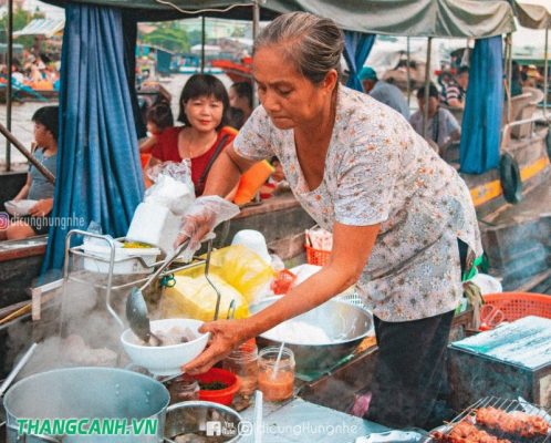 Chợ nổi Long Xuyên