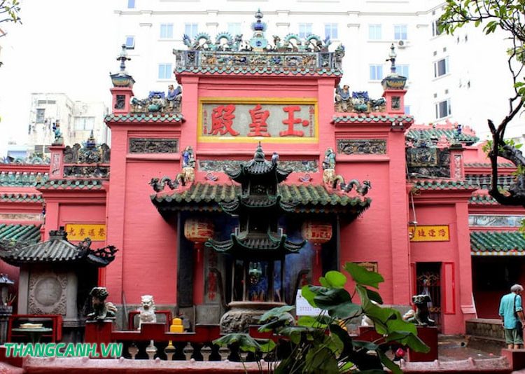 Chùa Ngọc Hoàng – Ngôi chùa linh thiêng tại Sài Gòn