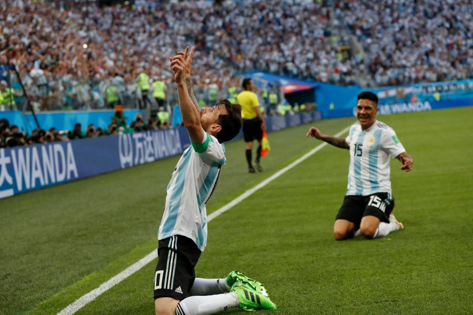 Rojo tiết lộ Messi đã 'chỉ đạo' những gì trong giờ nghỉ giải lao | Vietnam+ (VietnamPlus)