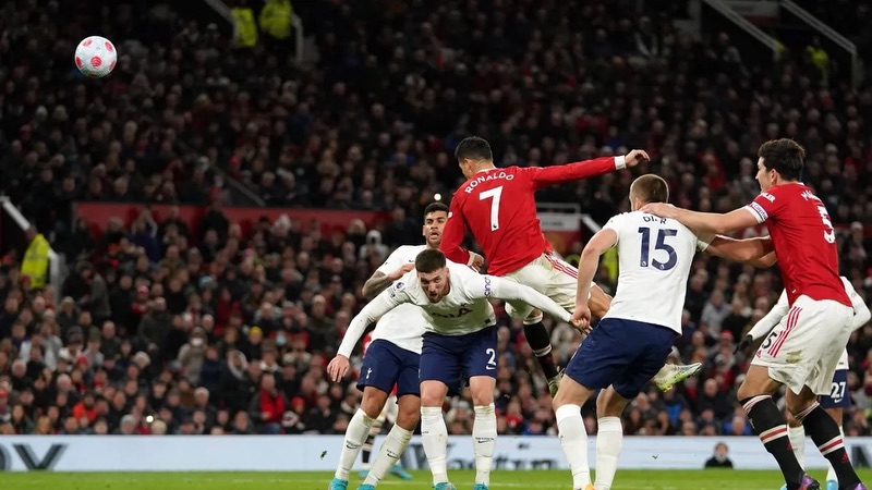 Các loại hattrick trong bóng đá