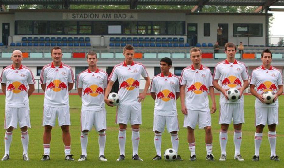 RB Leipzig: Bị Bundesliga ghét bỏ, người hùng ở Champions League